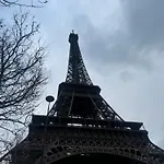 Joli Deux Pieces Near Eiffel Tower